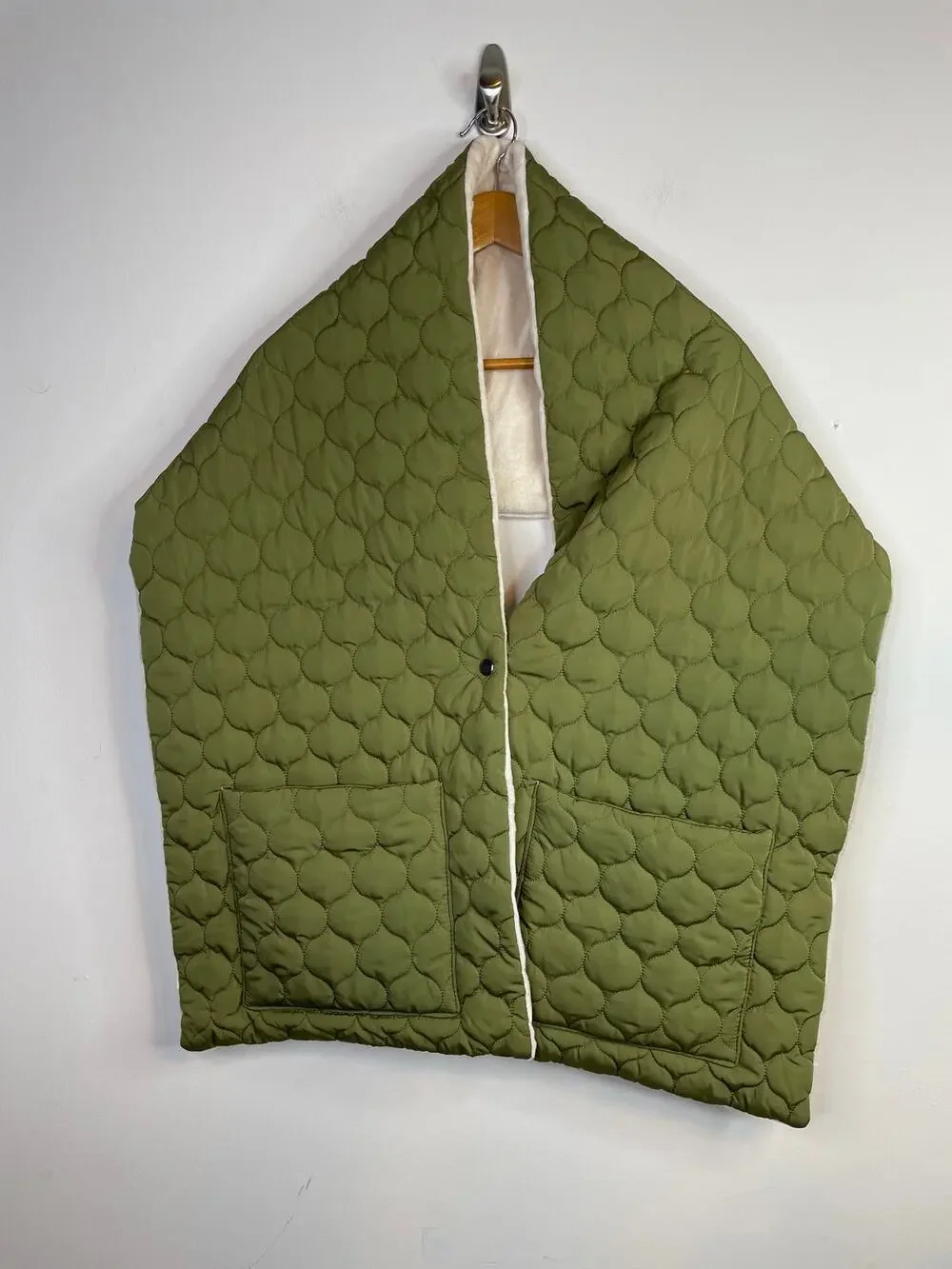 World Market Olive Green Puffer Scarf Shawl Wrap Faux Fur Lining New One Size